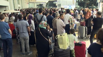 AŞTİ'de Bayram Tatili Yoğunluğu