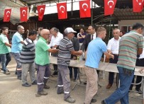 BAYRAMLAŞMA - Başkan Yılmaz, Personelinin Bayramını Kutladı