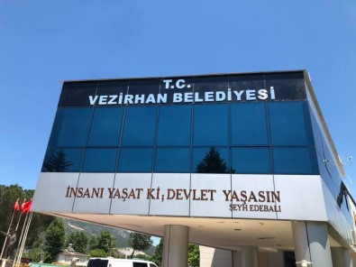 Belediye Binasının Yazısı Değiştirildi