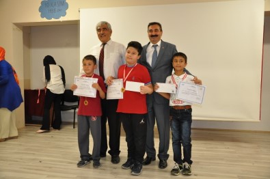 Kitap Okuma Yarışmasında Madalya Sevinci