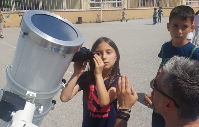 Öğrenciler Teleskopla 'Güneş'i Gözlemledi