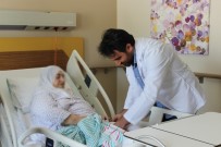 AHMET ŞENEL - 70 Yaşındaki Hasta, Tümör Protezi Operasyonu İle Sağlığına Kavuştu