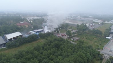 Atık Pil Fabrikasındaki Yangın Havadan Görüntülendi