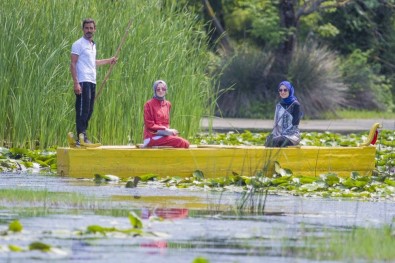 Başkan Özkan, Ailesiyle Birlikte Longozun Tadını Çıkardı
