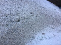 YAĞAN - Dolu Yağışı Kış Günlerini Aratmadı