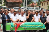 İZZET BAYSAL DEVLET HASTANESI - Kollarında Titreme Şikayetiyle Hastaneye Giden Genç Kız 3 Gün Sonra Yaşamını Yitirdi