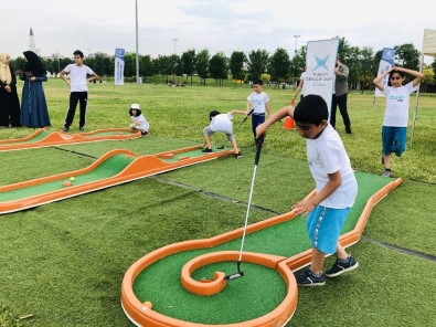 İBB 'Çevre Temizliği Ve Geri Dönüşüm' Konulu Resim Ve Slogan Yarışması Ödül Töreni Düzenledi