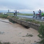 GÖKÇELER - Sel, Altıntaş'ta Zarara Yol Açtı