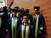 ERCIYES ÜNIVERSITESI - 2 Çocuk Babası Fakülteyi Birincilikle Bitirdi