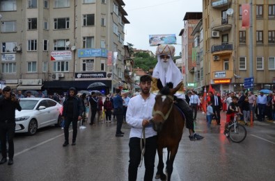 Akşemseddin Dualarla İstanbul'a Uğurlandı