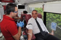 KÜLTÜR VE TURİZM BAKANI - Bakan Ersoy'dan Kızılay'a Kan Bağışı