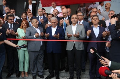 Taksicilere Seslenen Binali Yıldırım Açıklaması 'Evinizin İçini Düzelteceksiniz'