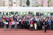 REHABİLİTASYON MERKEZİ - Özel Çocuklar Yaz Şenliklerinde  Coştu