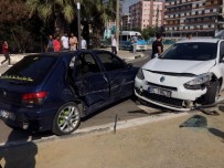 Turgutlu'da Trafik Kazası Açıklaması 3 Yaralı
