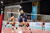 ECZACıBAŞı - Yıldız Kızlar Voleybol Derbisini Fenerbahçe Kazandı