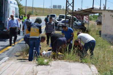 Adilcevaz'da Trafik Kazası Açıklaması 2 Yaralı
