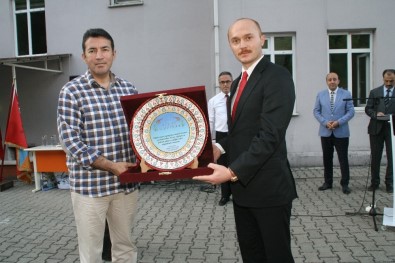 Devrek Sebahat -Cemil Ulupınar Fen Lisesinden Mezuniyet Sevinci