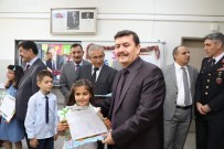 ALI ARSLANTAŞ - Erzincan'da Öğrenciler Karnelerini Valinin Elinden Aldı