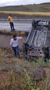 Gemerek'te Trafik Kazası 3 Yaralı