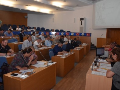 Konuralp'de Yüksek Katlara İlişkin Karar Kabul Edildi