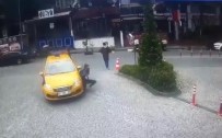 DİKKATSİZLİK - Maslak'ta taksicinin yolda yürüyen genç kızı ezme anı kamerada