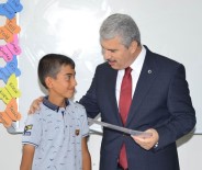 İBRAHIM AKıN - Vali Akın, Sıdıklı Köyünde Karne Dağıtım Törenine Katıldı