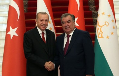 Cumhurbaşkanı Erdoğan, Tacikistan Cumhurbaşkanı Rahman İle Bir Araya Geldi