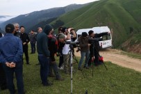 Dağ Horozu Kendini 3 Yıl Sonra 2 Km Uzaktan Dürbünle Gösterdi Haberi