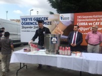 ESENLER BELEDİYESİ - Esenler'de Sınava Öncesi Öğrenciler Ve Ailelerine Çay, Çorba Ve Su Dağıtıldı