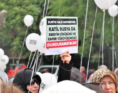 İdlib İçin Gökyüzüne Balon Bıraktılar