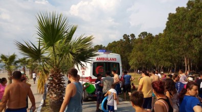 Plajda Boğulan Adam Hastanede Hayata Döndürüldü