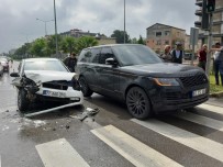 Samsun'da Zincirleme Kaza Ucuz Atlatıldı