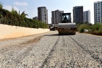 Toroslar'da Yol Bakım Çalışmaları Sürüyor