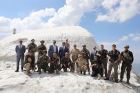 İDRIS AKBıYıK - Vali Akbıyık, 3 Bin 450 Rakımlı İkiyaka Düz Tepe Üs Bölgesinde