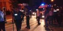 İki Komşu Arasında Bıçaklı Kavga Açıklaması 3 Yaralı