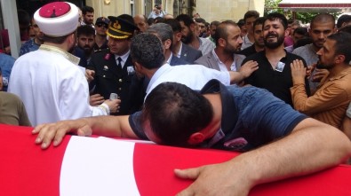 Kaza Geçiren Jandarmanın Cenazesinde Gözyaşları Sel Oldu