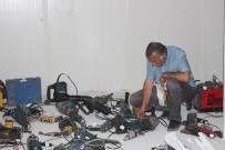 SEVINDIK - Ankara Polisi 'Avcıları' Avladı