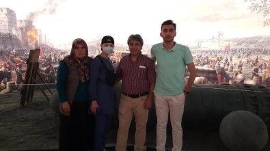 Kanser Hastası Aysu'nun Kız Kulesi Hayali Gerçek Oldu