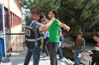 Kaymakam Deniz Pişkin, 'Tosya'da YKS Sınavları Huzur İçinde Yapıldı'