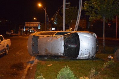 Malatya'da Ehliyetsiz Sürücü Kaza Yaptı Açıklaması 1 Yaralı