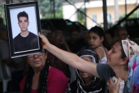 AKILLI TELEFON - Siyanür İçerek İntihar Eden Üniversiteli Gencin Ailesinden Acı Feryat Açıklaması 'Yasaklansın'