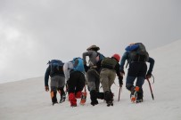 SÜMBÜL DAĞI - Sümbül Dağı'na zirve tırmanışı