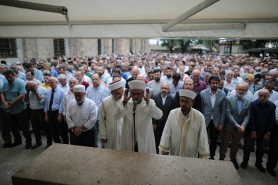 Bursa Ulucamii'nde Mursi İçin Gıyabî Cenaze Namazı Kılındı