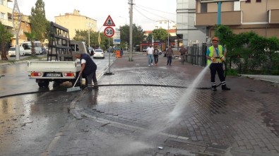 Darıca'da Selden Sonra Başlatılan Temizlik Çalışmaları Sürüyor