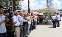SİSTEMATİK İŞKENCE - Erzincan'da Yüzlerce Müslümanın Katılımıyla Mursi İçin Gıyabi Cenaze Namazı Kılındı