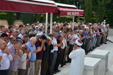 Gediz'de Mursi İçin Gıyabi Cenaze Namazı