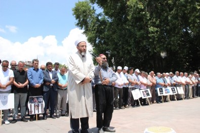 Muhammed Mursi İçin Karaman'da Gıyabi Cenaze Namazı Kılındı