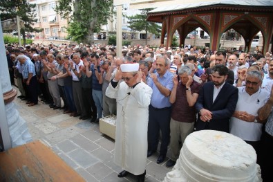 Muhammed Mursi İçin Tokat'ta Gıyabi Cenaze Namazı