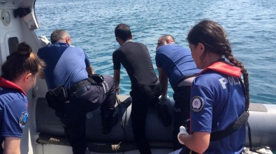 (Özel) Vapurdan Atlayan Ve İki Aydır Ulaşılamayan Üniversiteli Gencin Cesedinin Bulunma Anı Kamerada