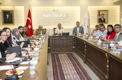 Van'da 'Kadına Yönelik Şiddet Ve Erken Yaşta Evlilikle Mücadele' Toplantısı